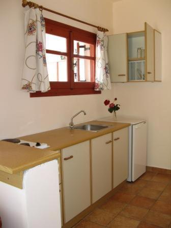 Hotel Heleni Apartments Epidaurosz Szoba fotó